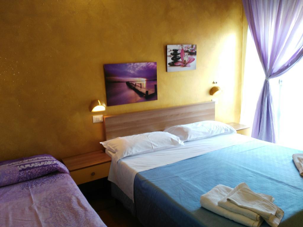 Hotel Simon Rimini Buitenkant foto