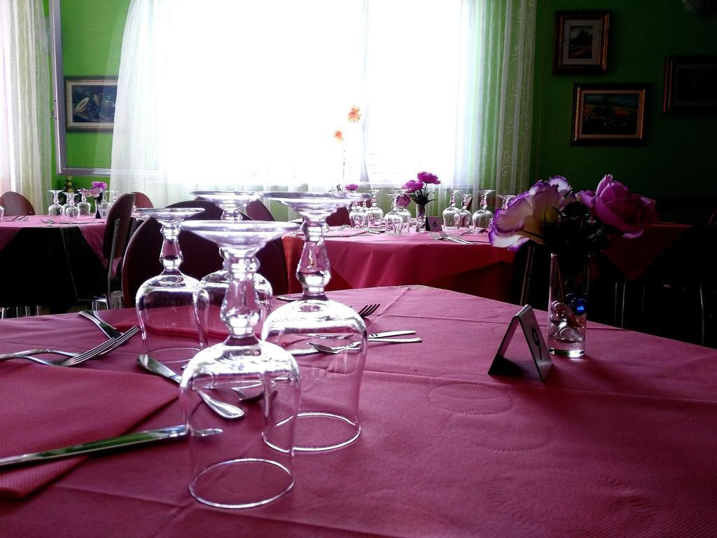 Hotel Simon Rimini Buitenkant foto